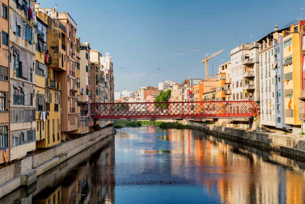 girona-river-view-colorful-houses-catalonia-spain-tourism